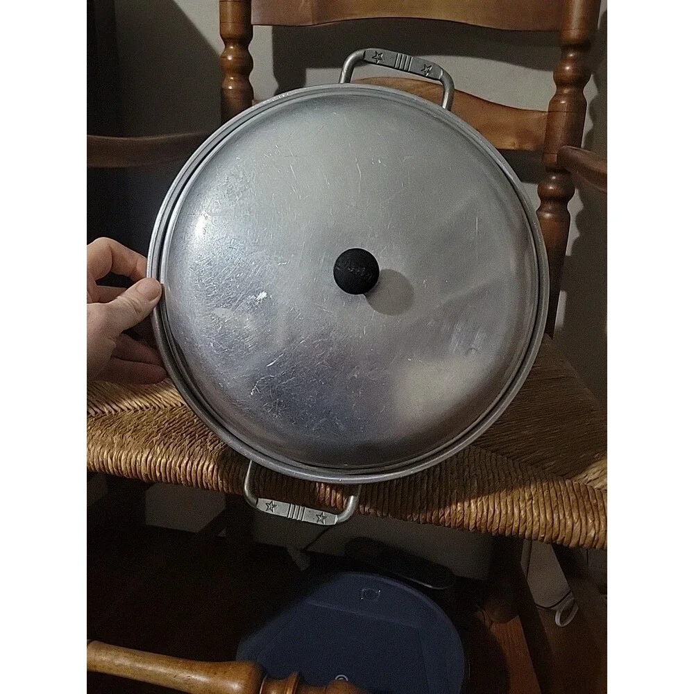 Wear-Ever Aluminum 8 Qt Stock Pot Lid Vintage #2208 USA Soup Stockpot Black Top